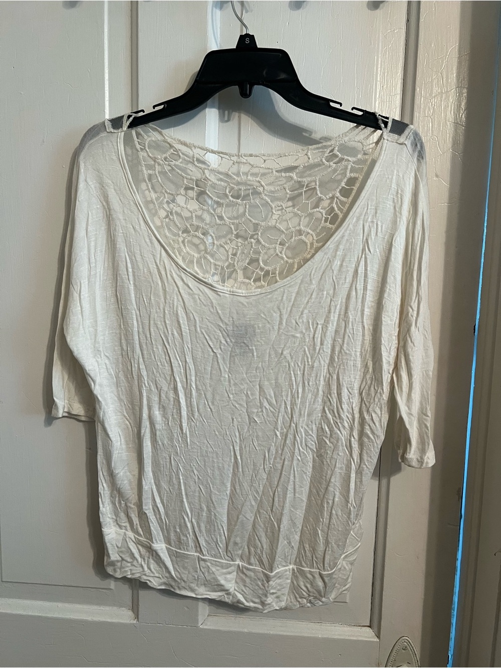 Wet Seal Cream Crochet-Back Scoop Neck Blouse